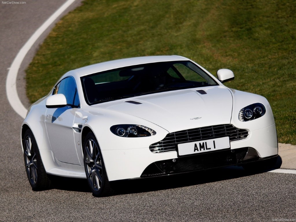 Aston Martin Vantage 4.7 S V8 (Automático)